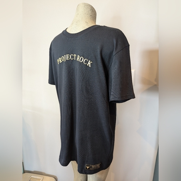 NWT UA Men's Project Rock Heavyweight Short Sleeve shirt - Picture 5 of 17